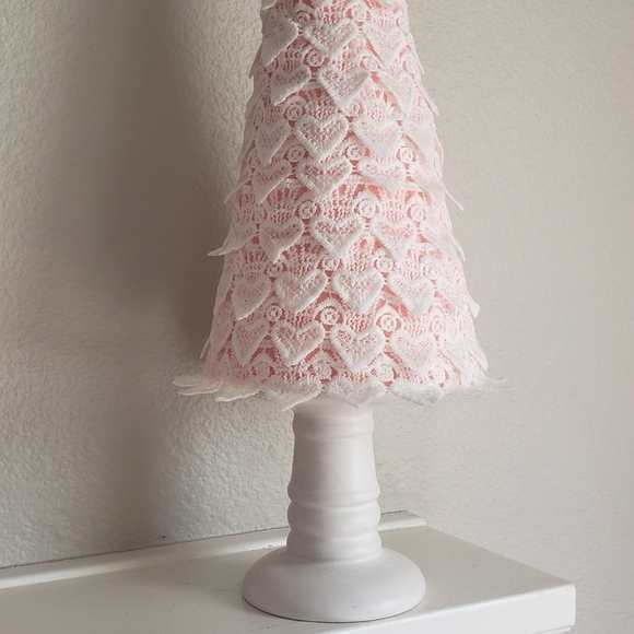 Valentine cone tree with ceramic base - Picture 8 of 10